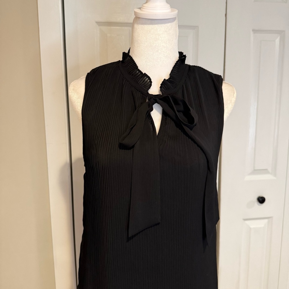 DKNY,  Black  Accordion Pleated Tie-Neck Dress, Size Large - Picture 4 of 12